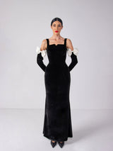 Black Velvet Square Neck with V-cut Mermaid Gown with Black Gloves